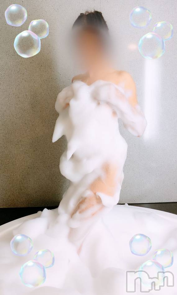 三条デリヘル(ヒトヅマジュンチャン)の2020年11月15日お店速報「濃厚奥様と休日をリフレッシュ」