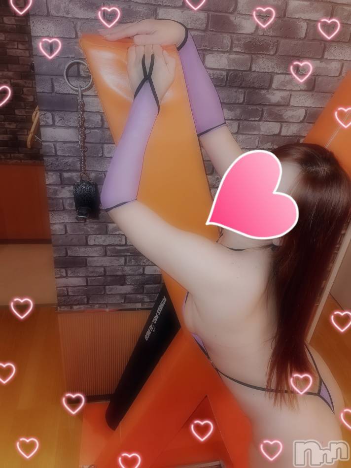 三条デリヘル(ヒトヅマジュンチャン)の2020年12月23日お店速報「キレイで濃厚な人気奥様が本日空き枠ございます」