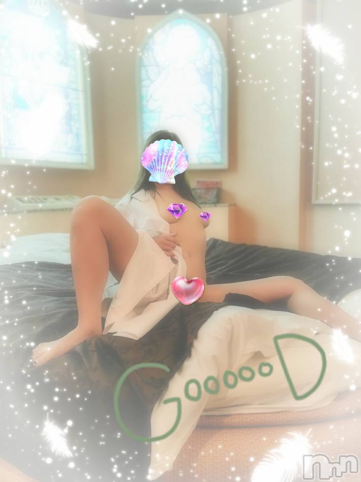 三条デリヘル(ヒトヅマジュンチャン)の2021年5月7日お店速報「エロイ激アツな奥様といやらしい事しちゃいましょ」