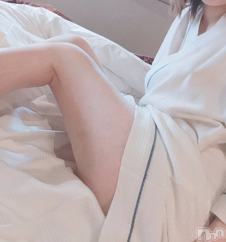 三条デリヘル(ヒトヅマジュンチャン)の2021年9月6日お店速報「新人奥様にレア奥様♡貴方はどっちにする」