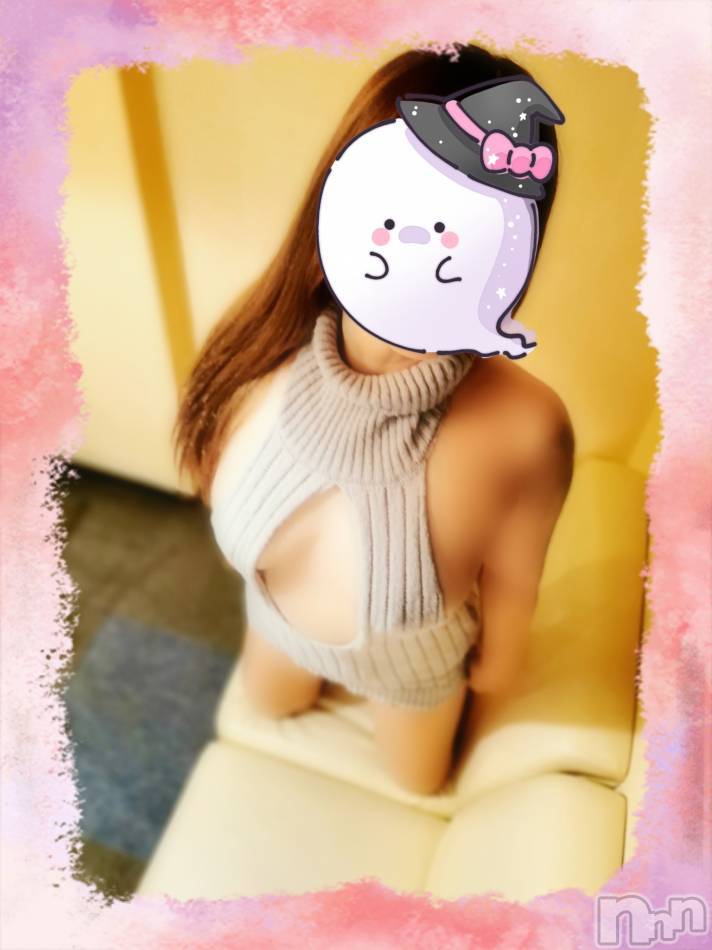 三条デリヘル(ヒトヅマジュンチャン)の2022年12月15日お店速報「15時頃よりご案内可能なエロ奥様」