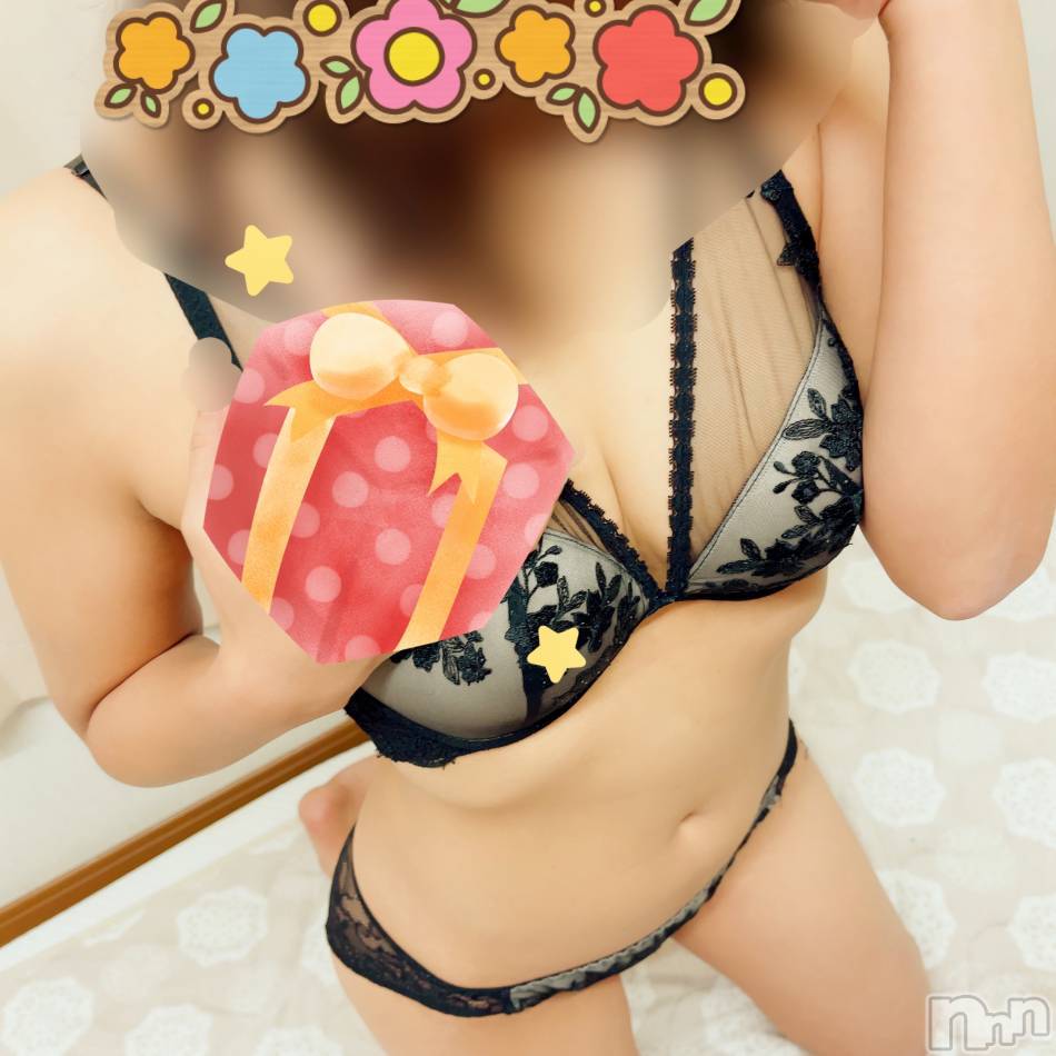 三条デリヘル(ヒトヅマジュンチャン)の2023年2月5日お店速報「濃密な休日の夜を過ごさない？？」