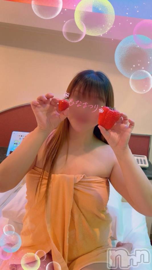 三条デリヘル(ヒトヅマジュンチャン)の2023年3月10日お店速報「癒し度120％の豊満バストの若奥様と…///」