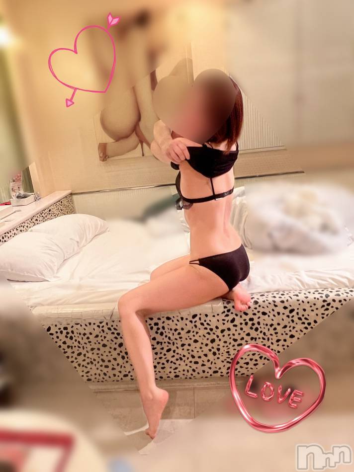 三条デリヘル(ヒトヅマジュンチャン)の2023年3月28日お店速報「いやらしい奥様と濃密なお昼をッ」