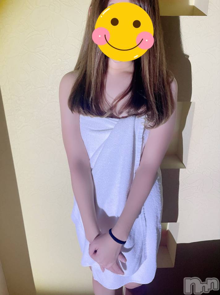 三条デリヘル(ヒトヅマジュンチャン)の2023年11月22日お店速報「新人奥様お見逃しなく～！！💛」