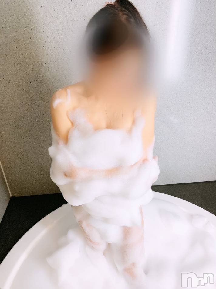 三条デリヘル(ヒトヅマジュンチャン)の2024年1月2日お店速報「今年の初ヌキは当店で」