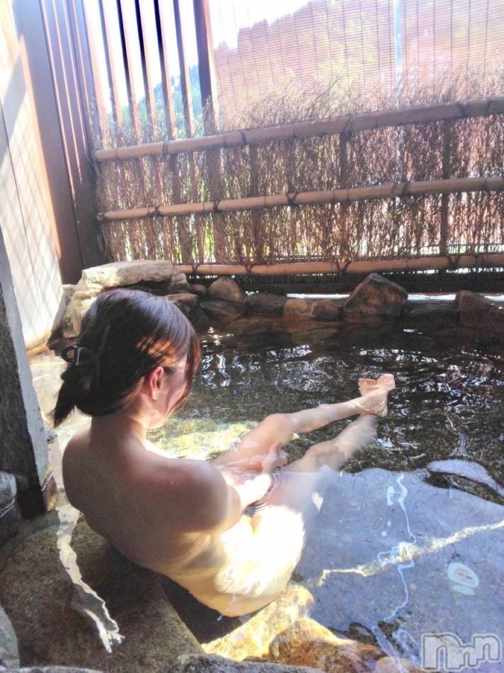 三条デリヘル(ヒトヅマジュンチャン)の2024年7月4日お店速報「朝から激熱どの奥様にしますか」