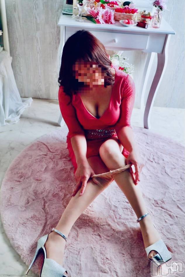 三条デリヘル(ヒトヅマジュンチャン)の2024年8月15日お店速報「連休はじゅんちゃんでリフレッシュ✨」