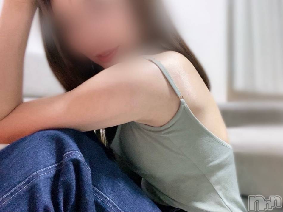 三条デリヘル(ヒトヅマジュンチャン)の2024年10月4日お店速報「朝からどんな気分？どんな事して楽しみましょうか？」