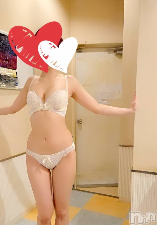 三条デリヘル(ヒトヅマジュンチャン)の2025年9月29日お店速報「若妻//妖艶美女//色気たっぷりな美人奥様達と…♪♪」