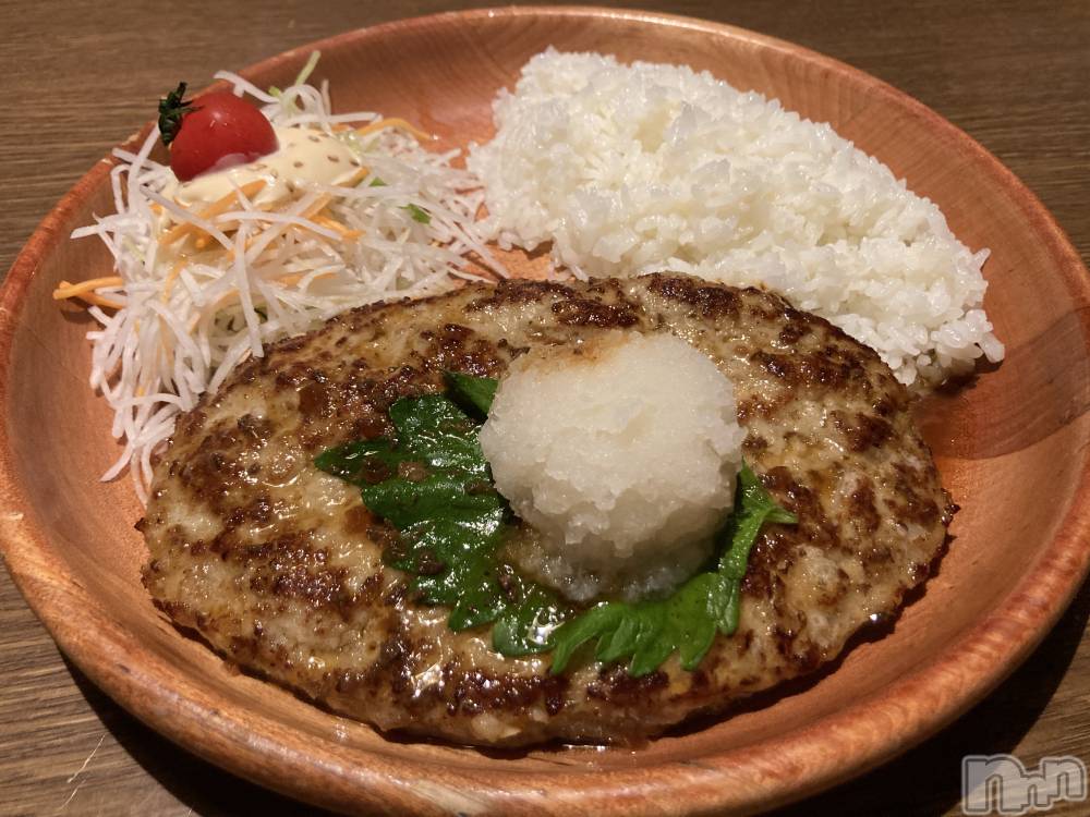 Įʥå륺СL'asile(饸) ޤ102̥֥äƤơġ