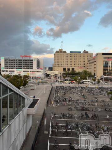 新潟デリヘル五十路マダム新潟店(カサブランカグループ)(イソジマダムニイガタテン)夏目みな(51)の2023年10月6日写メブログ「寒っ」