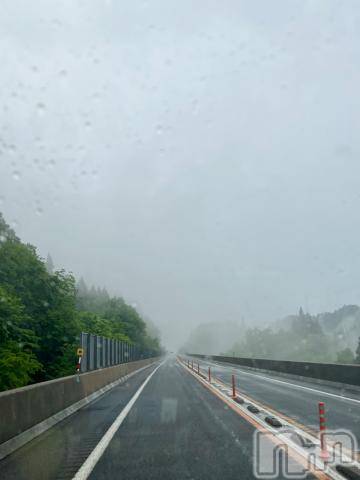 新潟デリヘル五十路マダム新潟店(カサブランカグループ)(イソジマダムニイガタテン)夏目みな(51)の2024年5月13日写メブログ「どこかに」