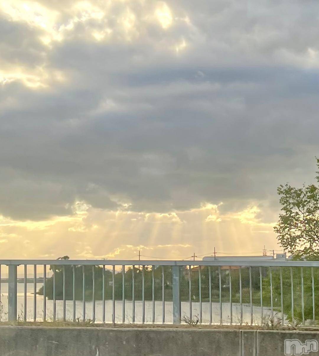 新潟デリヘル五十路マダム新潟店(カサブランカグループ)(イソジマダムニイガタテン)夏目みな(51)の2024年10月20日写メブログ「前触れ」