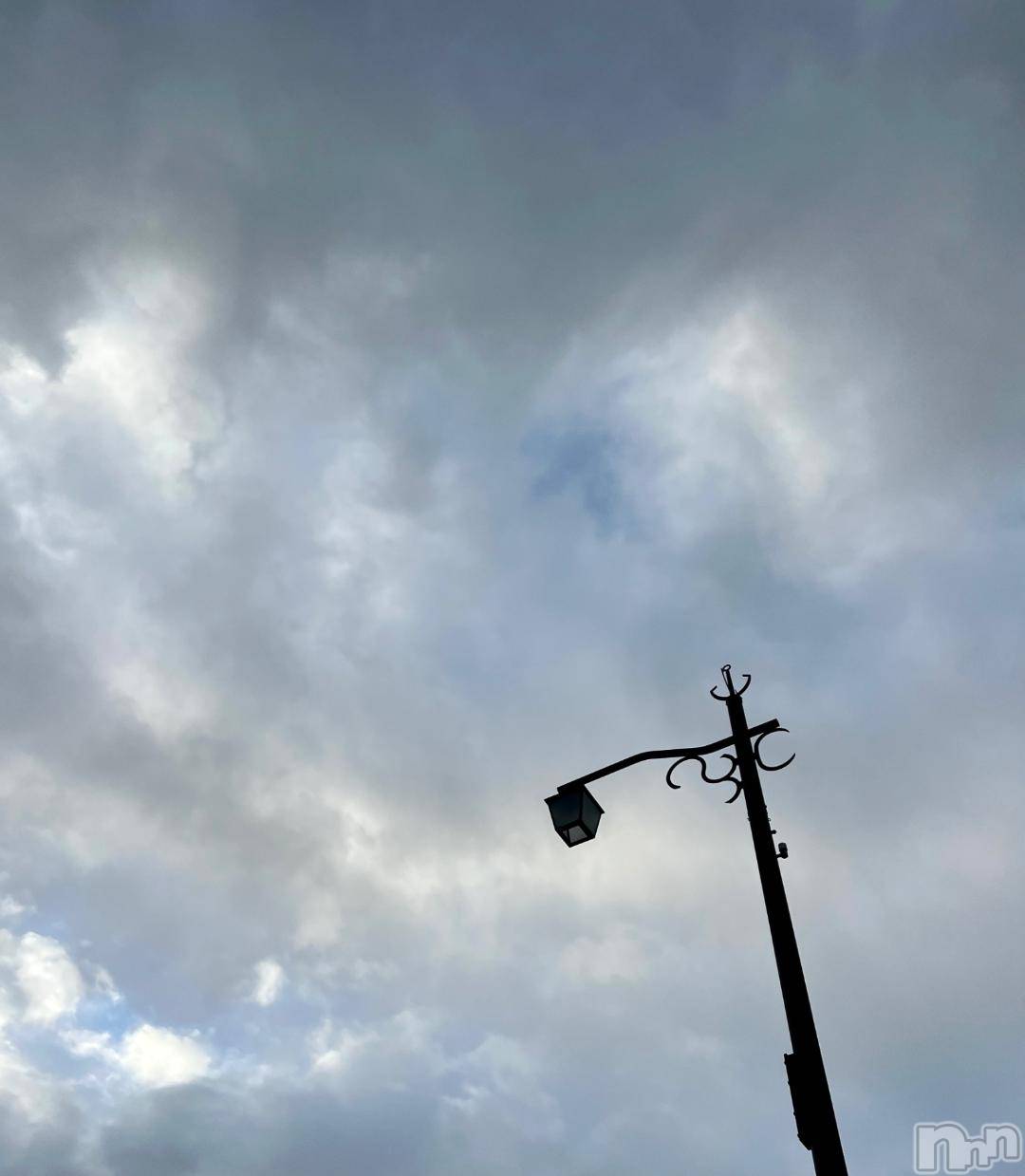 新潟デリヘル五十路マダム新潟店(カサブランカグループ)(イソジマダムニイガタテン)夏目みな(51)の2024年10月22日写メブログ「[お題]from:SPたかおくんさん」