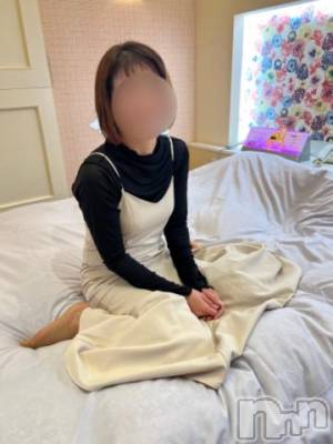 新潟デリヘル 五十路マダム新潟店(カサブランカグループ)(イソジマダムニイガタテン) 夏目みな(51)の10月23日写メブログ「こんにちは」