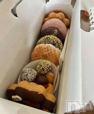 新潟デリヘル 五十路マダム新潟店(カサブランカグループ)(イソジマダムニイガタテン) 夏目みな(51)の10月24日写メブログ「お土産」