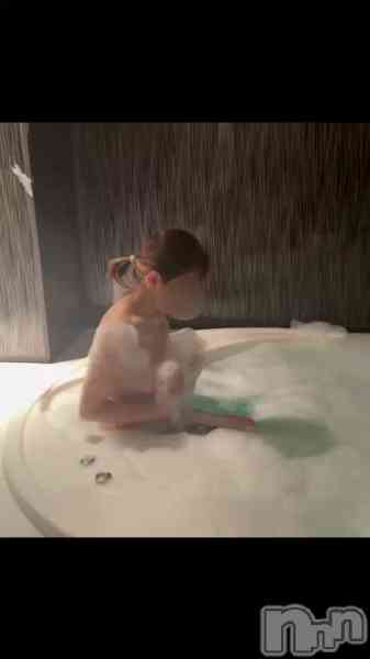 夏目みなの動画 泡泡