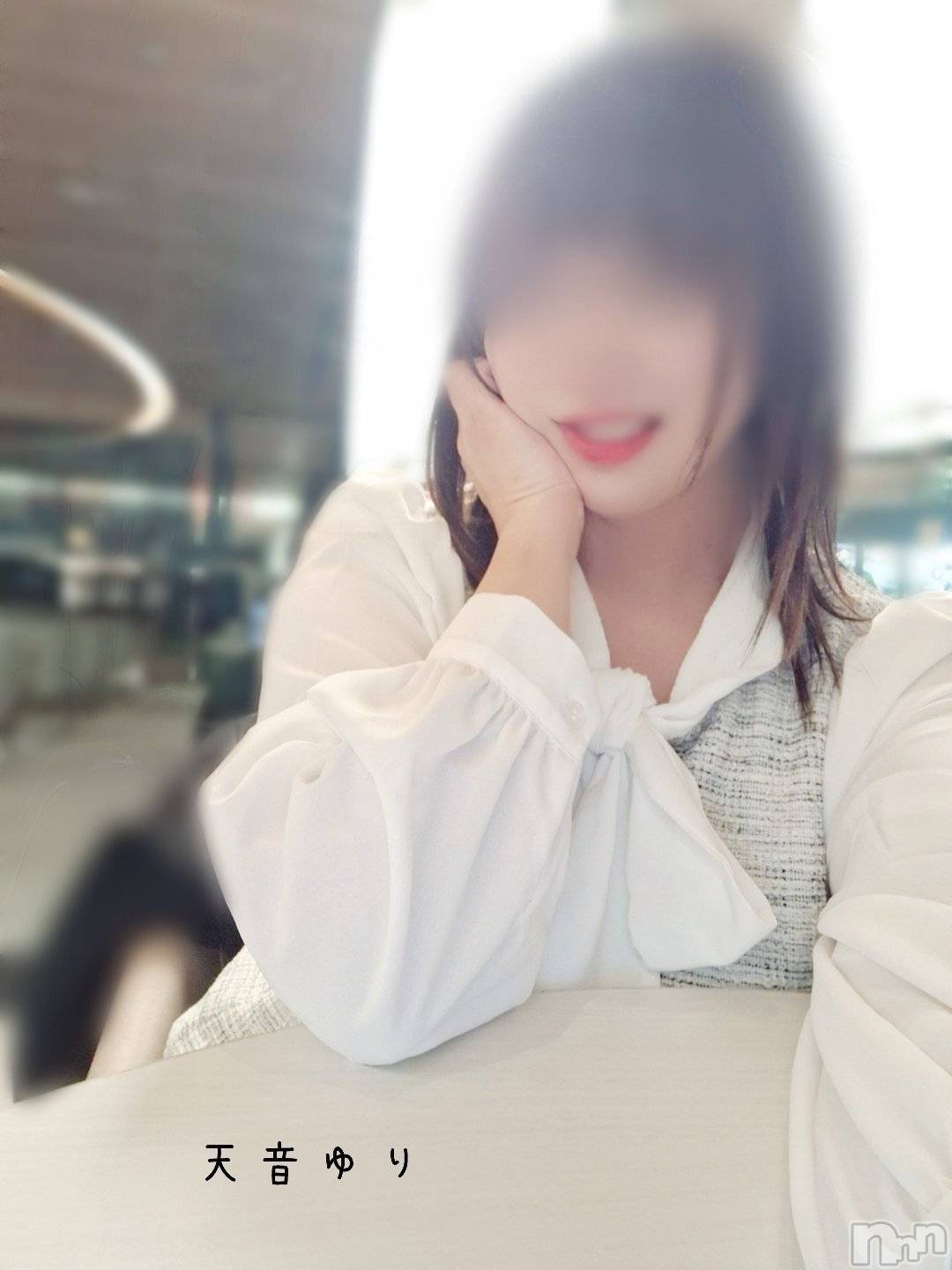 上越デリヘルらぶ妻　～新潟の人妻が集う店～(ラブツマ)天音ゆり★リピ率9割越え♪(43)の2025年1月3日写メブログ「本日2025年初出勤🙇🏻‍♀️」