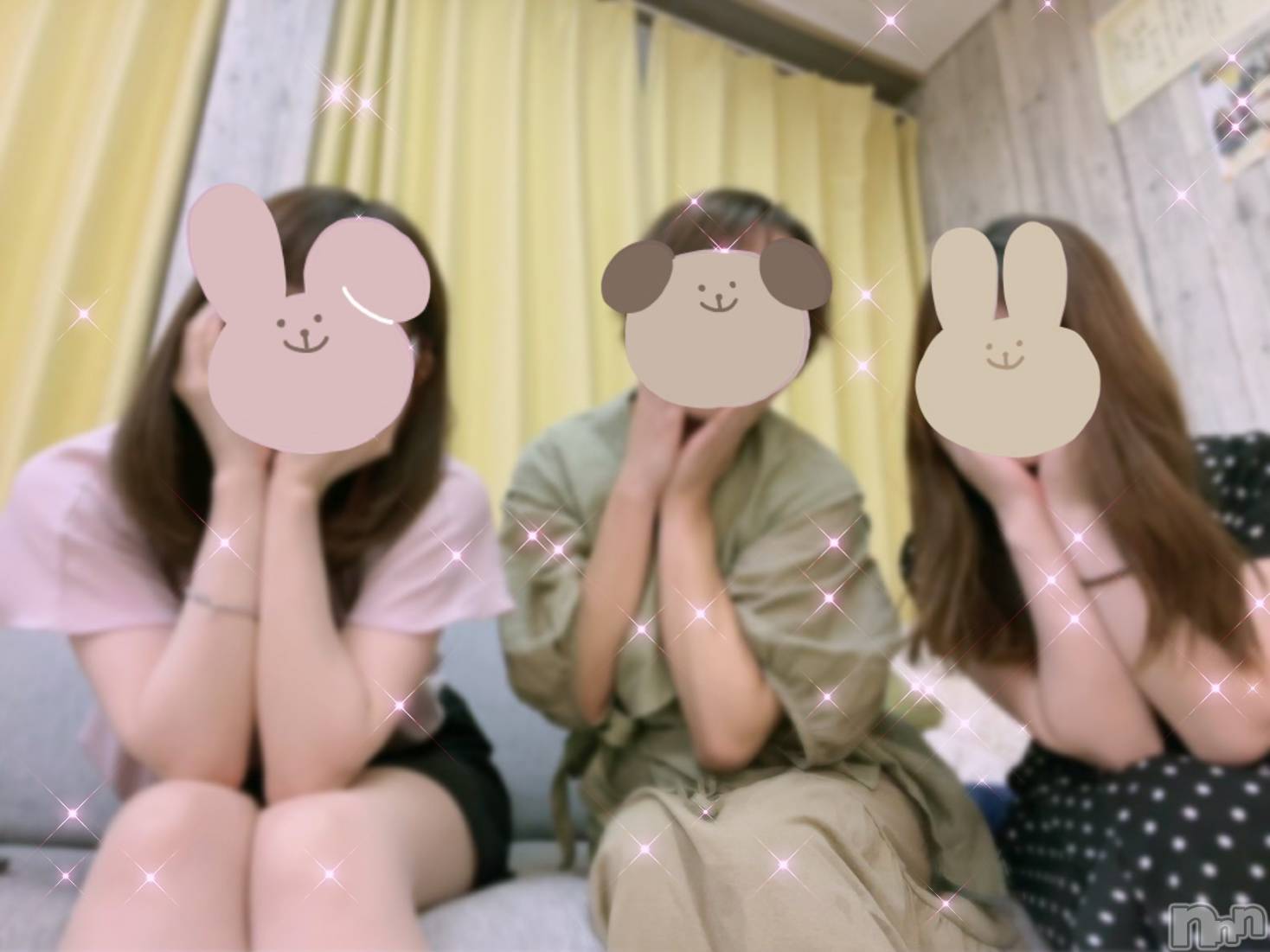 上越デリヘルらぶらぶ　地域密着!!地元新潟女性と会える店(ラブラブ)ももか★リアル彼女越え♪(25)の2022年7月28日写メブログ「ハーレム状態🫶🏻」