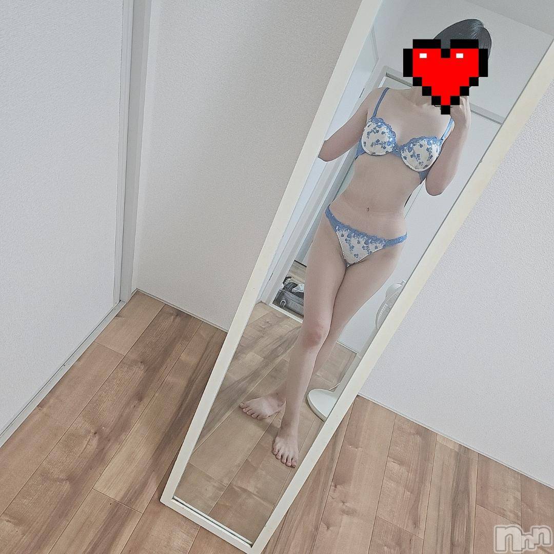 新潟人妻デリヘル新潟人妻　2nd Wife(セカンドワイフ)みちる奥様(29)の2024年11月24日写メブログ「お兄様のシャウエッセン、、」