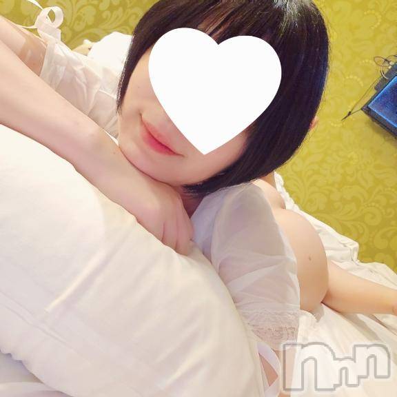 新潟人妻デリヘル新潟人妻　2nd Wife(セカンドワイフ)みちる奥様(29)の2025年1月5日写メブログ「姫初めで縁起のいいチoコになってね」