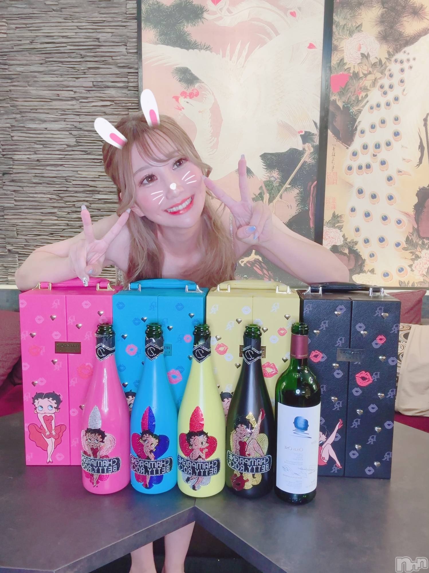 ܱХ顦K-LOUNGE(饦) 2023ǯ111̥֥֢߶🩷🩵💛🖤🍷