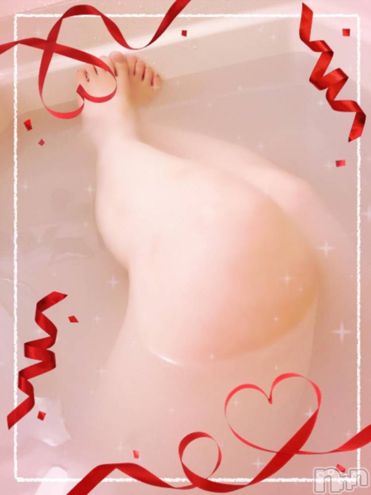 長岡デリヘル人妻楼　長岡店(ヒトヅマロウ　ナガオカテン) あすか(26)の11月21日写メブログ「🎀12時から🎀」