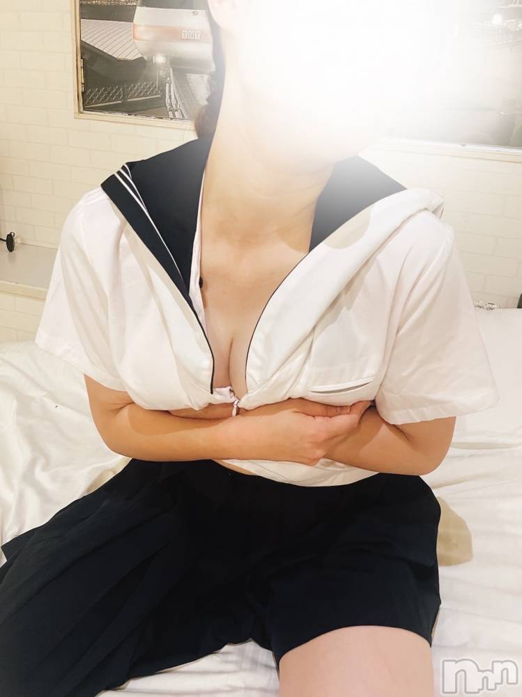 上越デリヘルらぶらぶ　地域密着!!地元新潟女性と会える店(ラブラブ) えみか★高リピ人気嬢(25)の10月25日写メブログ「週末は〇〇の時間❤️」