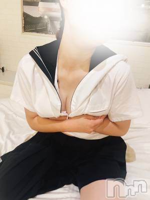 上越デリヘル らぶらぶ　地域密着!!地元新潟女性と会える店(ラブラブ) えみか★高リピ人気嬢(25)の10月25日写メブログ「週末は〇〇の時間❤️」