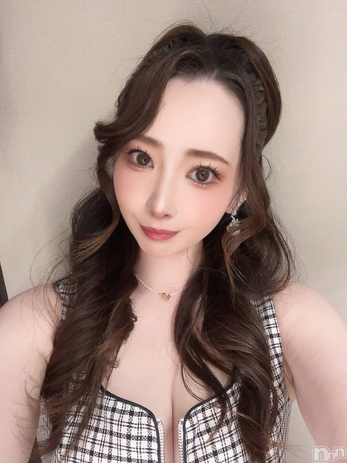 ���ܱ�������Х��顦�����K-LOUNGE(�����饦��) ��2026ǯ8��18���̥�֥����֤ࡼ��