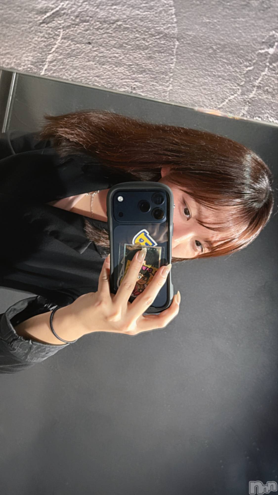 ʥå륺СLounge Anshu(饦󥸥󥷥) 2025ǯ929̥֥iPhone17Pro MaxɻȤʤƤޤˤ狼󡣡