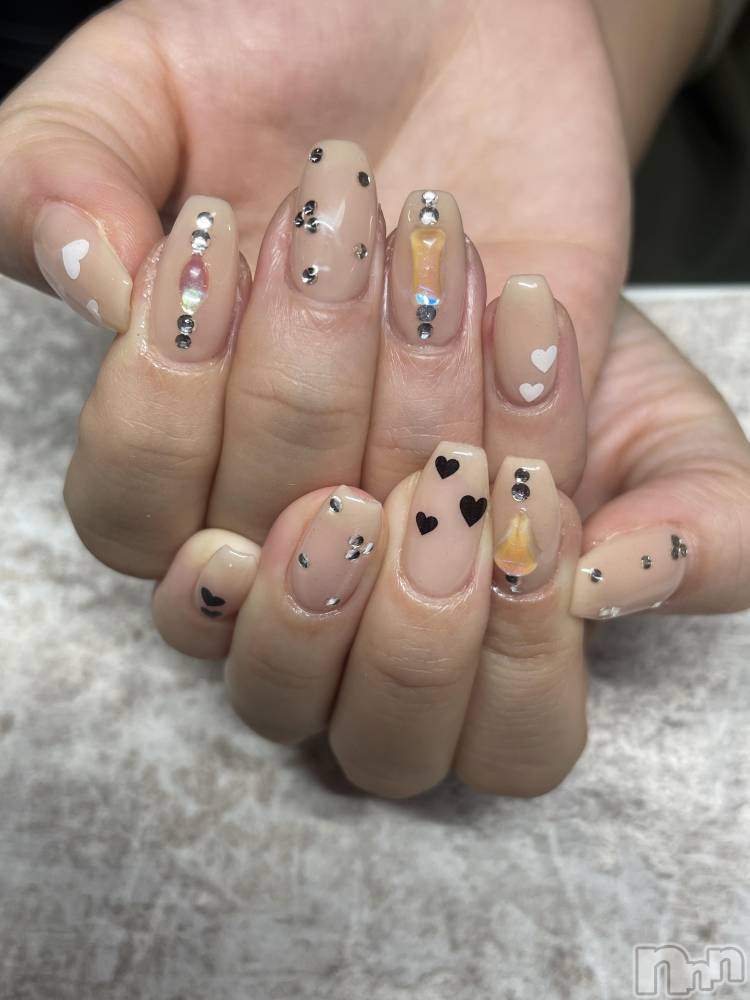 ���ܱ�������Х��顦�����K-LOUNGE(�����饦��) ����ʤ�10��11���̥�֥�����🖤🤍����Τ�����🤍🖤��