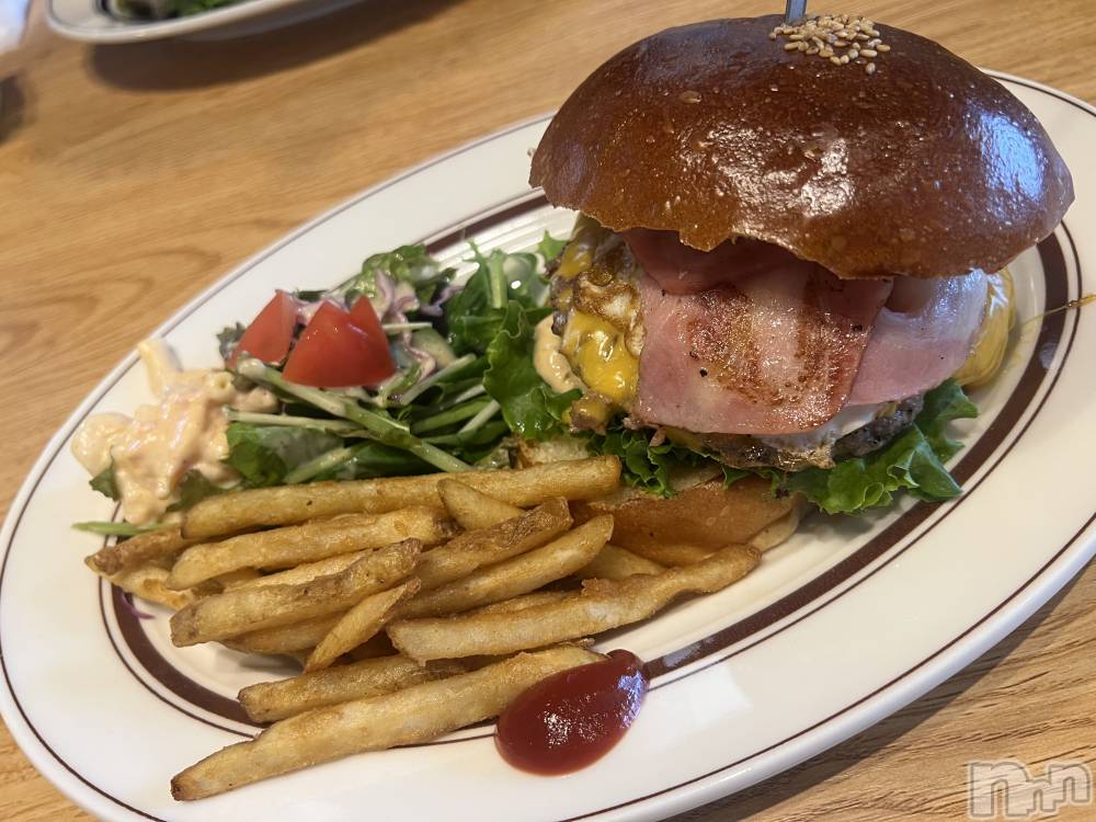 ���ܱ�������Х��顦�����K-LOUNGE(�����饦��) ����ʤ�10��13���̥�֥�����yummy😋��