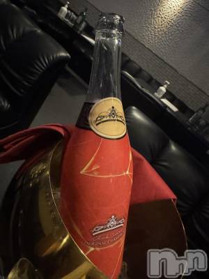 ��Ʋ����Х��顦�����clubTiara(�ƥ�����) ������(22)��5��28���̥�֥����������жФ��Ƥ���ޤ�(  ��̀֊��́ )✨️��