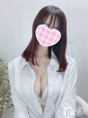 ひめのちゃん(20) 身長162cm、スリーサイズB89(E).W55.H83。新潟手コキ sleepy girl在籍。