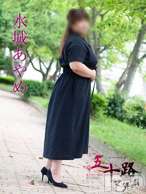 水城あやめ(39) 身長158cm、スリーサイズB109(G以上).W92.H108。新潟デリヘル 五十路マダム新潟店(カサブランカグループ)(イソジマダムニイガタテン)在籍。