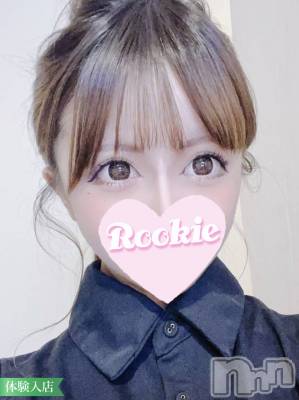 つづら☆小柄なぱっちり瞳(20) 身長149cm、スリーサイズB83(C).W56.H82。長岡デリヘル ROOKIE(ルーキー)在籍。