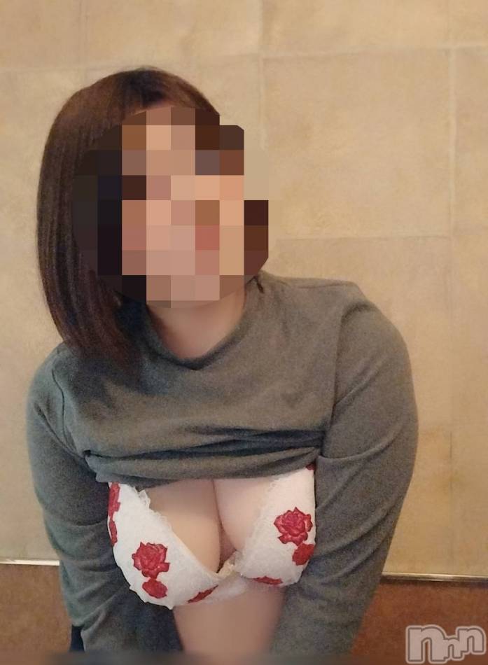 三条デリヘル(ニイガタサンジョウツバメチャンコ)の2026年6月23日お店速報「ふんわり優しい時間をご提供」