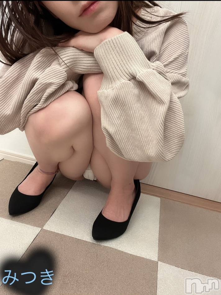 三条デリヘル(ニイガタサンジョウツバメチャンコ)の2026年10月20日お店速報「今日だけは、自分の欲望に素直になって。」