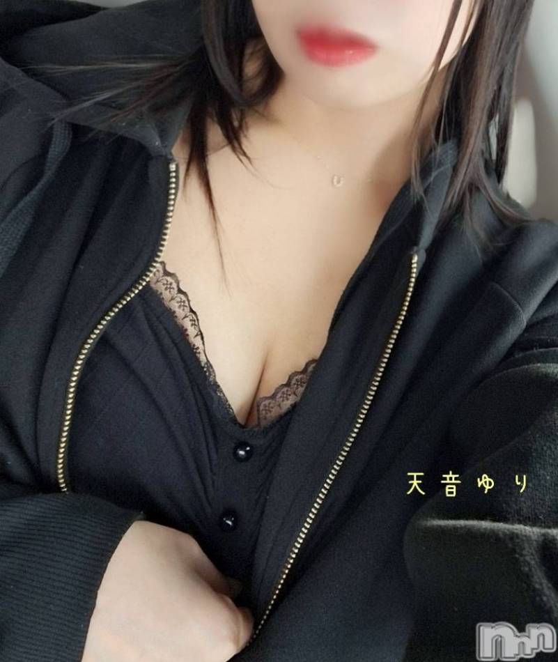 上越デリヘル(ラブツマ)の2026年3月18日お店速報「【総勢10名❤️‍🔥】激アツ出勤！！人気の奥様にも空きアリ❣️」