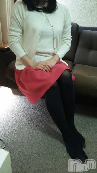 上越デリヘル(ラブツマ)の2016年3月3日お店速報「濃厚・新人奥様入店♪」