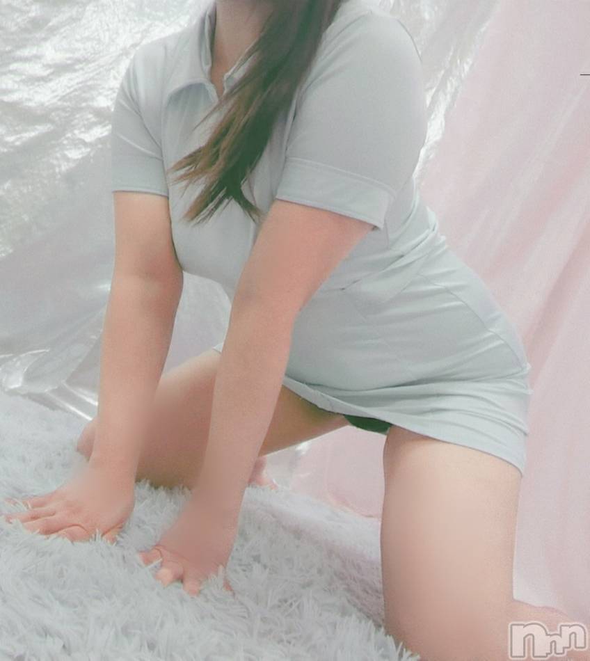 上越人妻デリヘル(ラブツマ)の2024年1月14日お店速報「エロマッサージ師、淫乱、癒し　色んなスタイルの奥様います！」