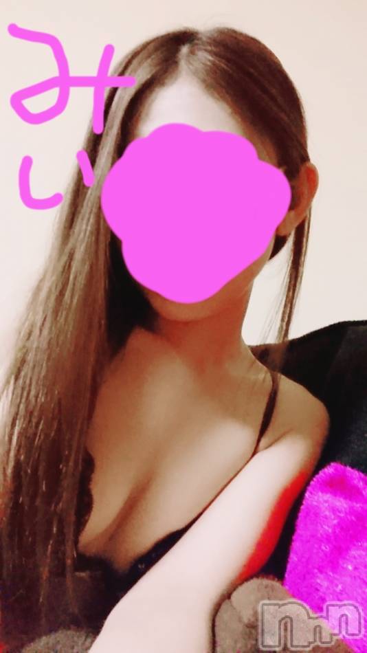 上越デリヘル(ラブラブ)の2019年5月17日お店速報「【華金の夜はらぶらぶで決まり!!】」