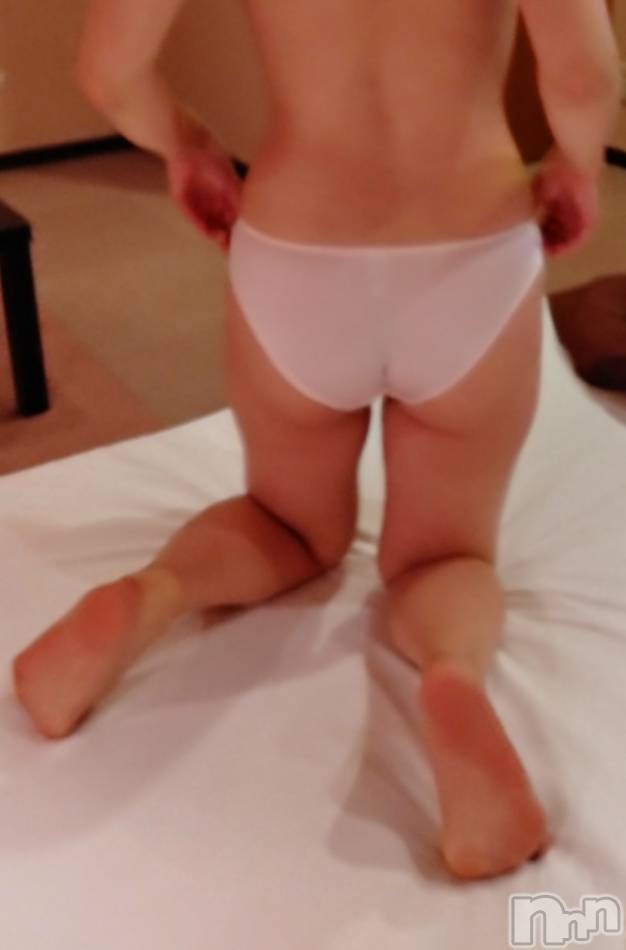 上越デリヘル(ラブラブ)の2021年4月1日お店速報「ふんわり美女これからご案内可能です！！」