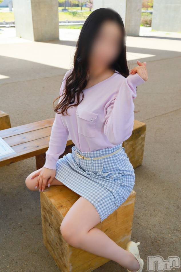 上越デリヘル(ラブラブ)の2021年5月20日お店速報「この笑顔見たらあなたもひなのちゃんのとりこに♡」