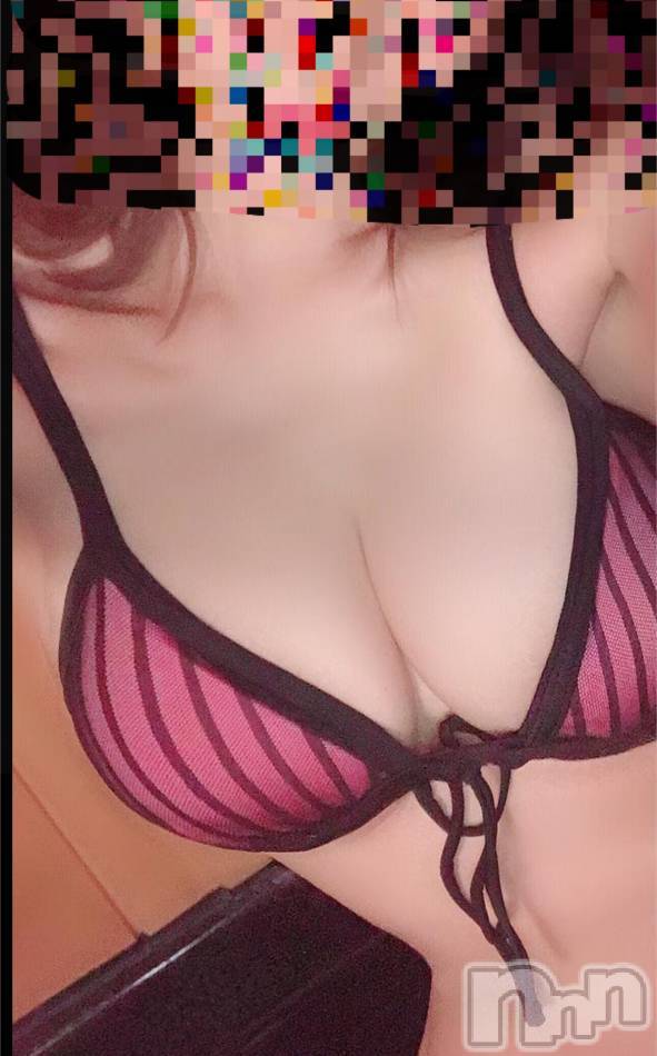 上越デリヘル(ラブラブ)の2021年10月10日お店速報「早い人勝ち！！！」