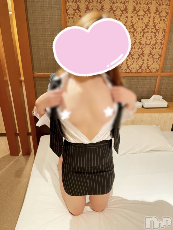 上越デリヘル(ラブラブ)の2022年3月12日お店速報「真昼間からどエロイこと…しちゃいませんか？」
