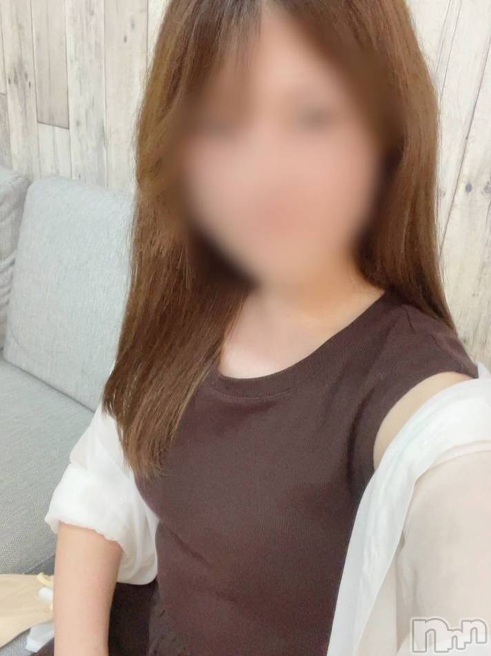 上越デリヘル(ラブラブ)の2022年7月12日お店速報「7/13激カワ！体験ちゃん！17:30～出勤！！！！」