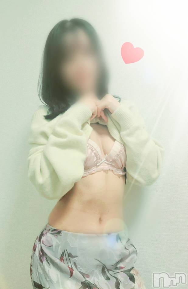 上越デリヘル(ラブラブ)の2023年4月27日お店速報「清楚系の変態ちゃんがお兄様達を楽しませちゃいます🌟」